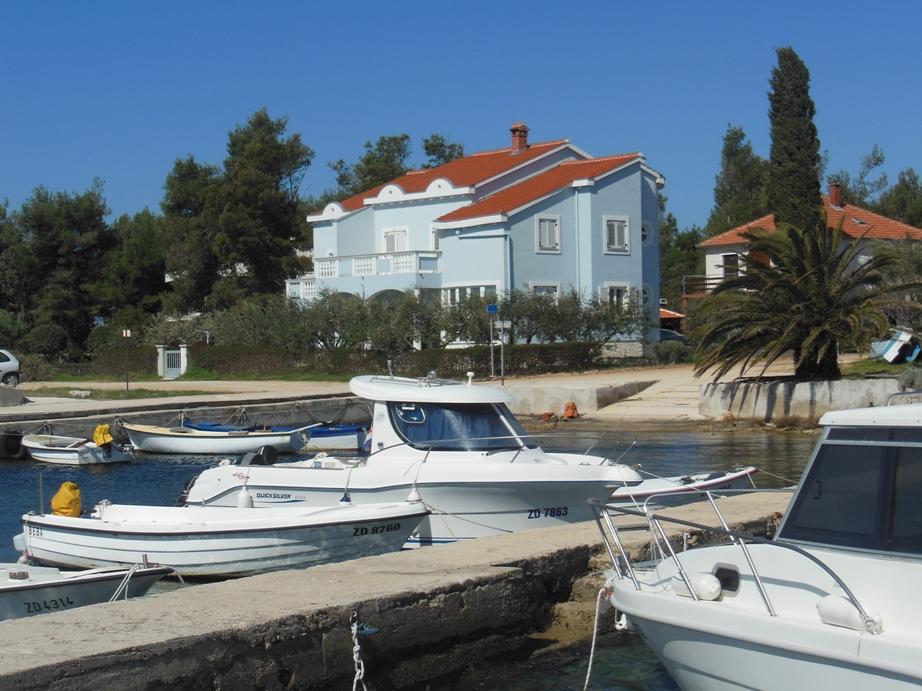 Apartments Maslina Privlaka  Buitenkant foto